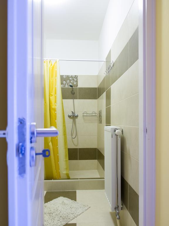 Aqua Apartman Gyula Room photo